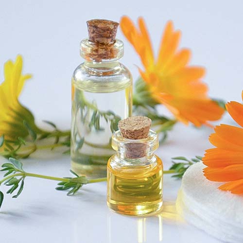 aromathérapie pot de crème composés aromatiques extraits de plantespharmacie des Fourches